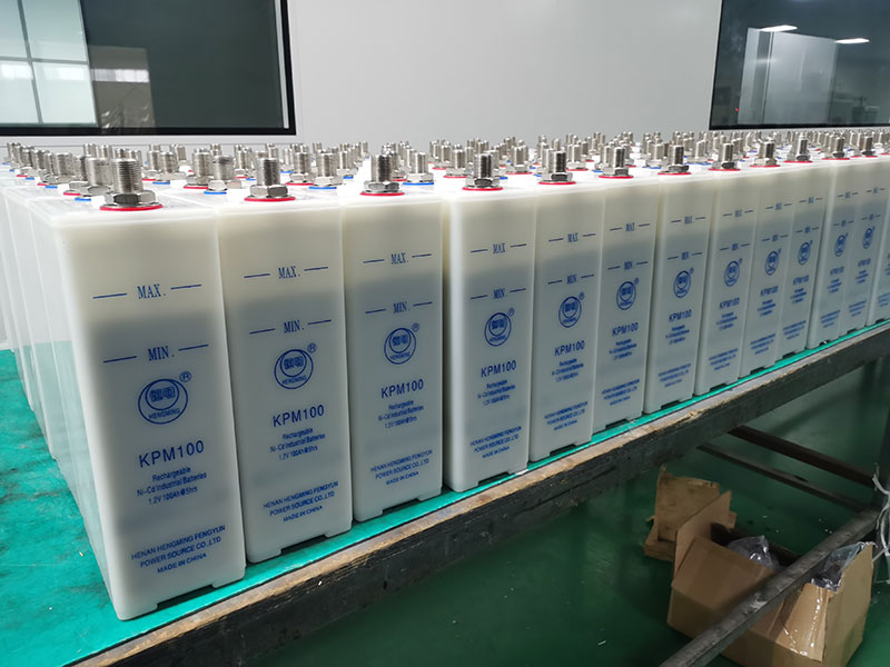 KPM100 Ni-Cd Batteries